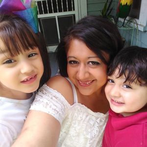 Meet your Posher, Mona